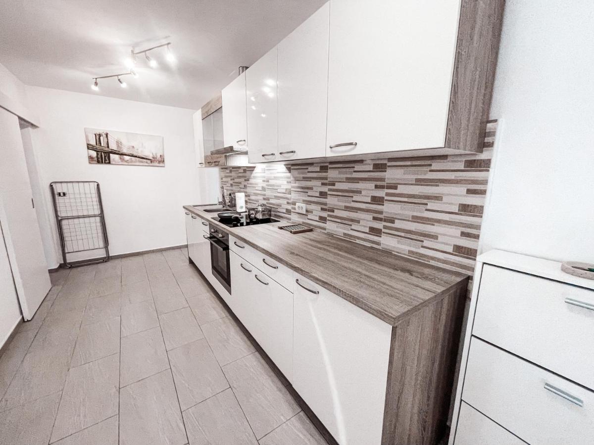 Riad Apartments Zgornje Skofije Buitenkant foto